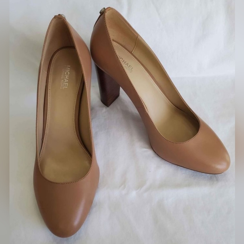 Michael Kors Susan Flex Pumps size 9